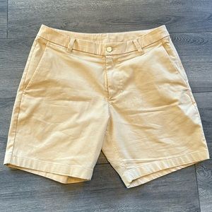 lululemon - Commission Classic Fit Short 7” *Oxford* 32” waist